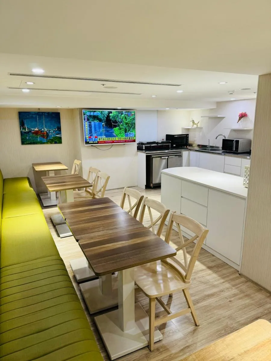 Image 3 of Apause Inn