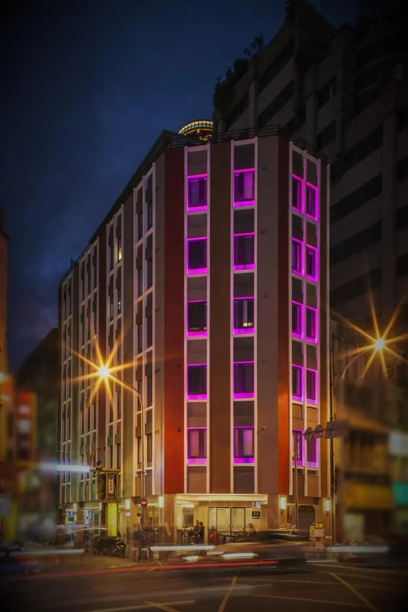 Image 3 of Beauty Hotels Taipei – B7 Journey