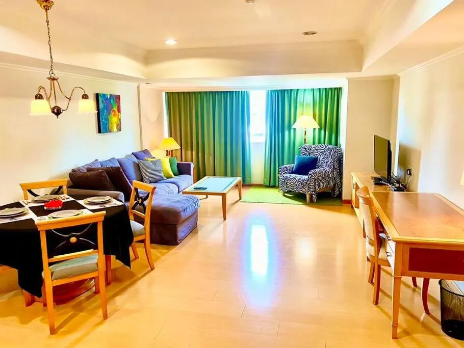 Image of Best Taipei Hotel Room in Beitou Executive Suite for 5 guests up to 115 square meters with kitchen