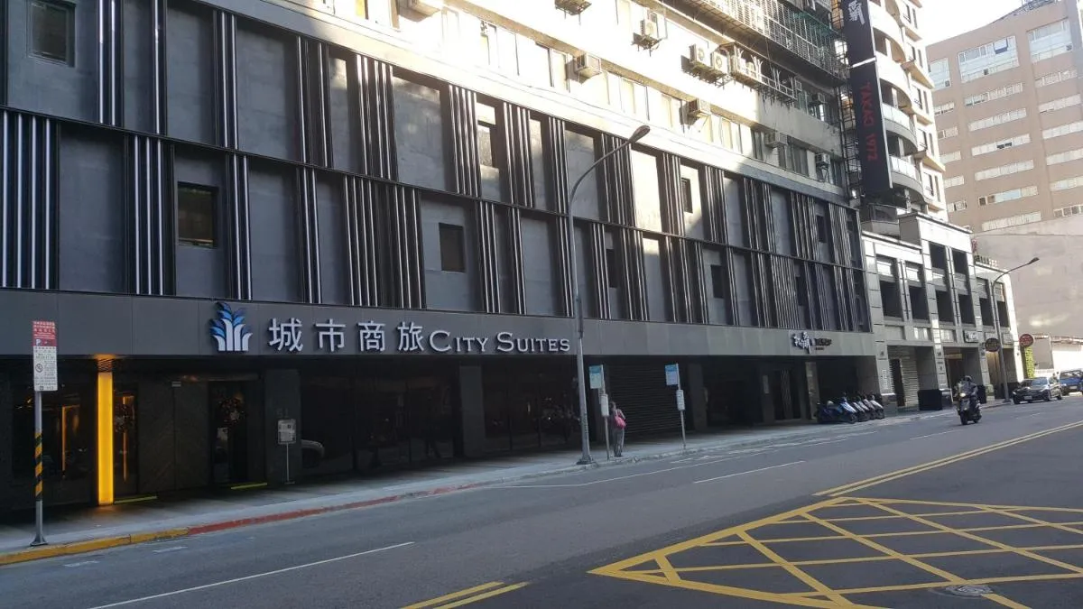Image 2 of City Suites – Main Station