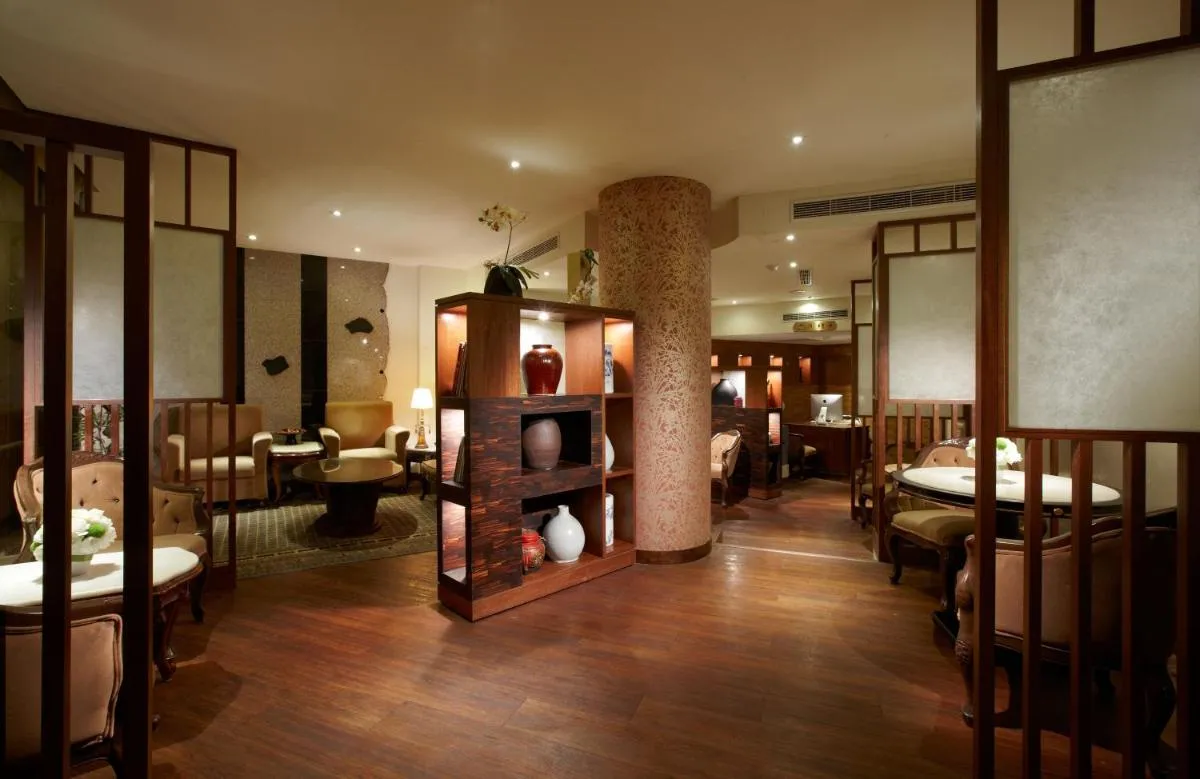 Image 4 of Deja Vu Hotel