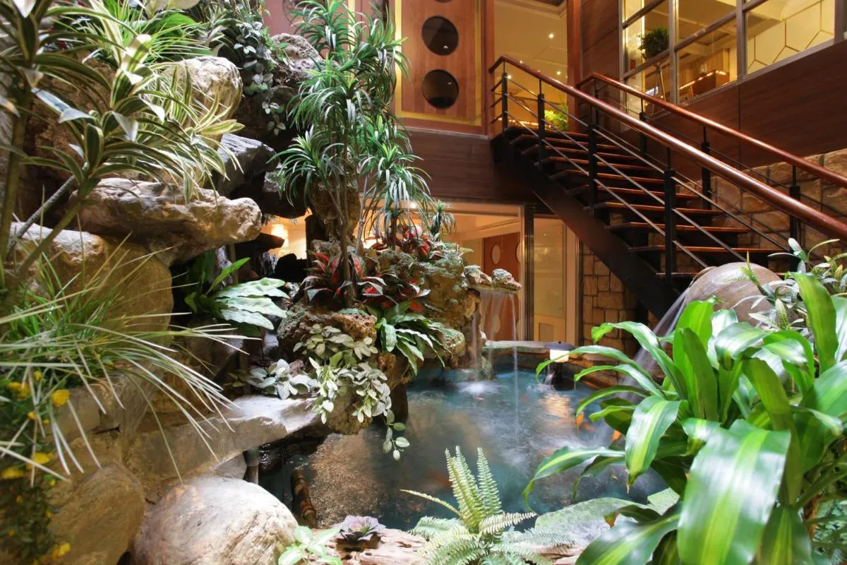 Image 6 of Deja Vu Hotel
