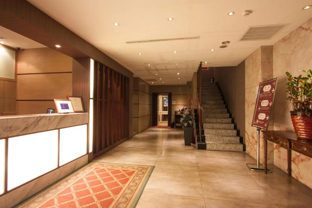 Image 6 of Erin Hotel