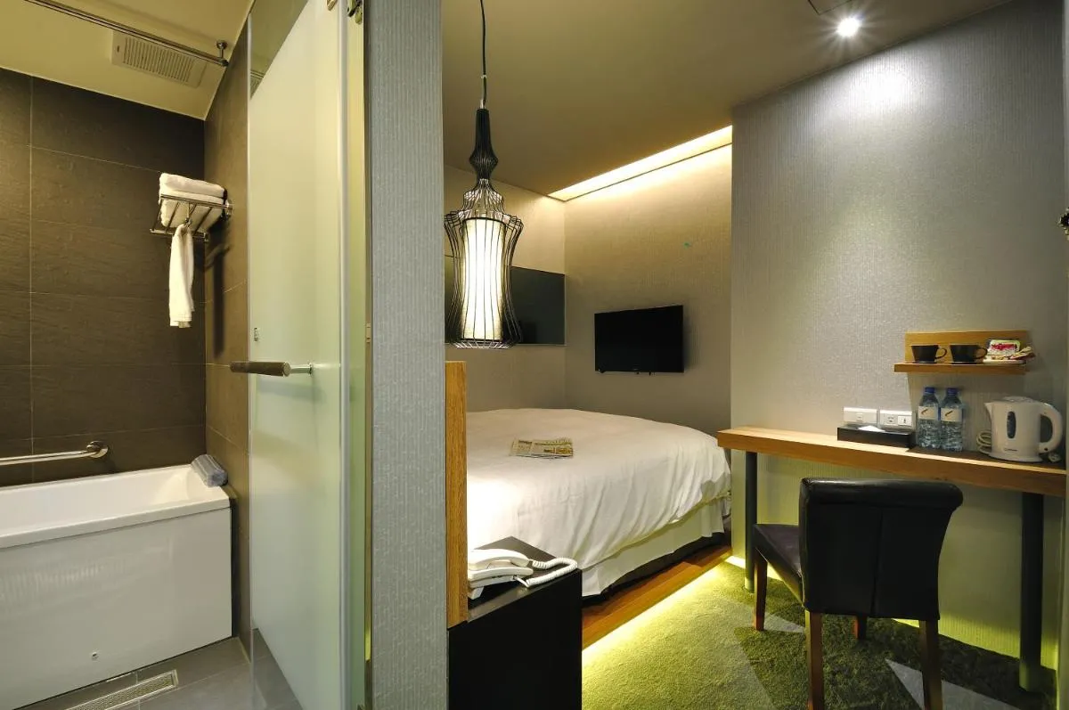 Image 2 of Forward Suites II