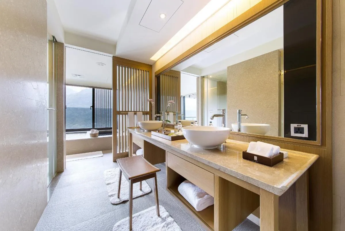Image 2 of Grand View Resort Beitou