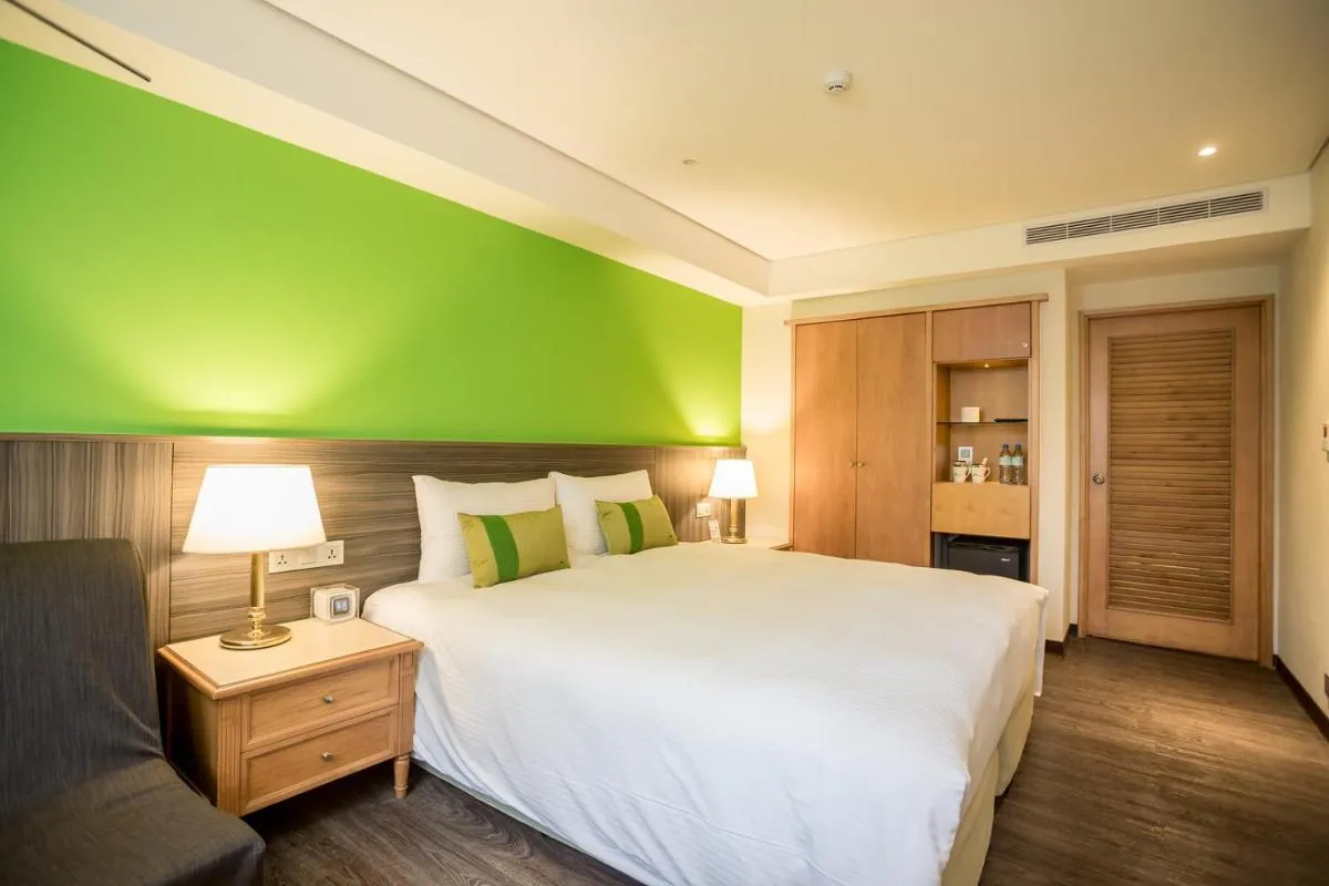 Image 3 of Green World Triple Beds
