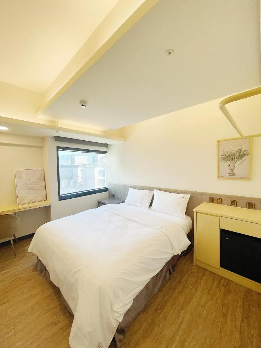 Image 4 of Hermit Dorm