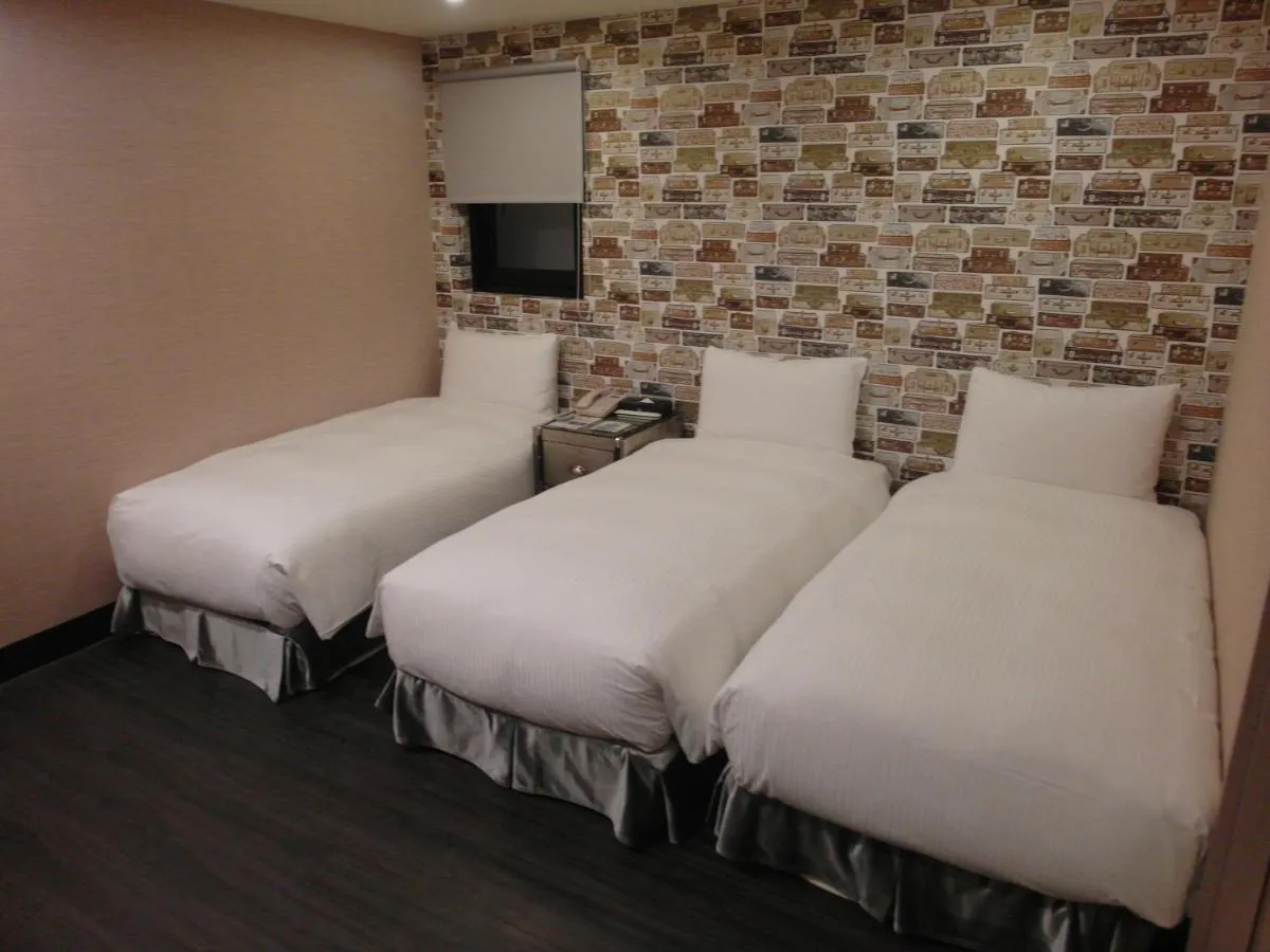 Image 6 of Hotel Fun – Linsen