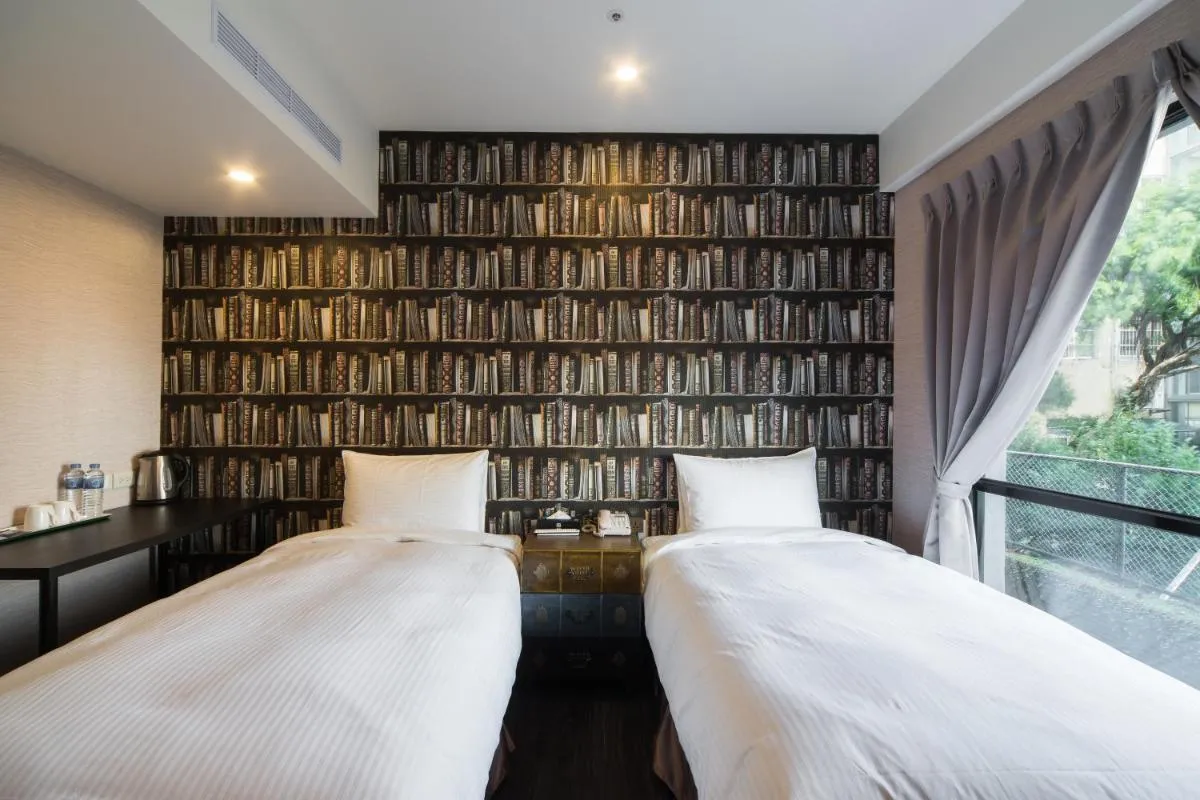 Image 2 of Hotel Fun – Linsen