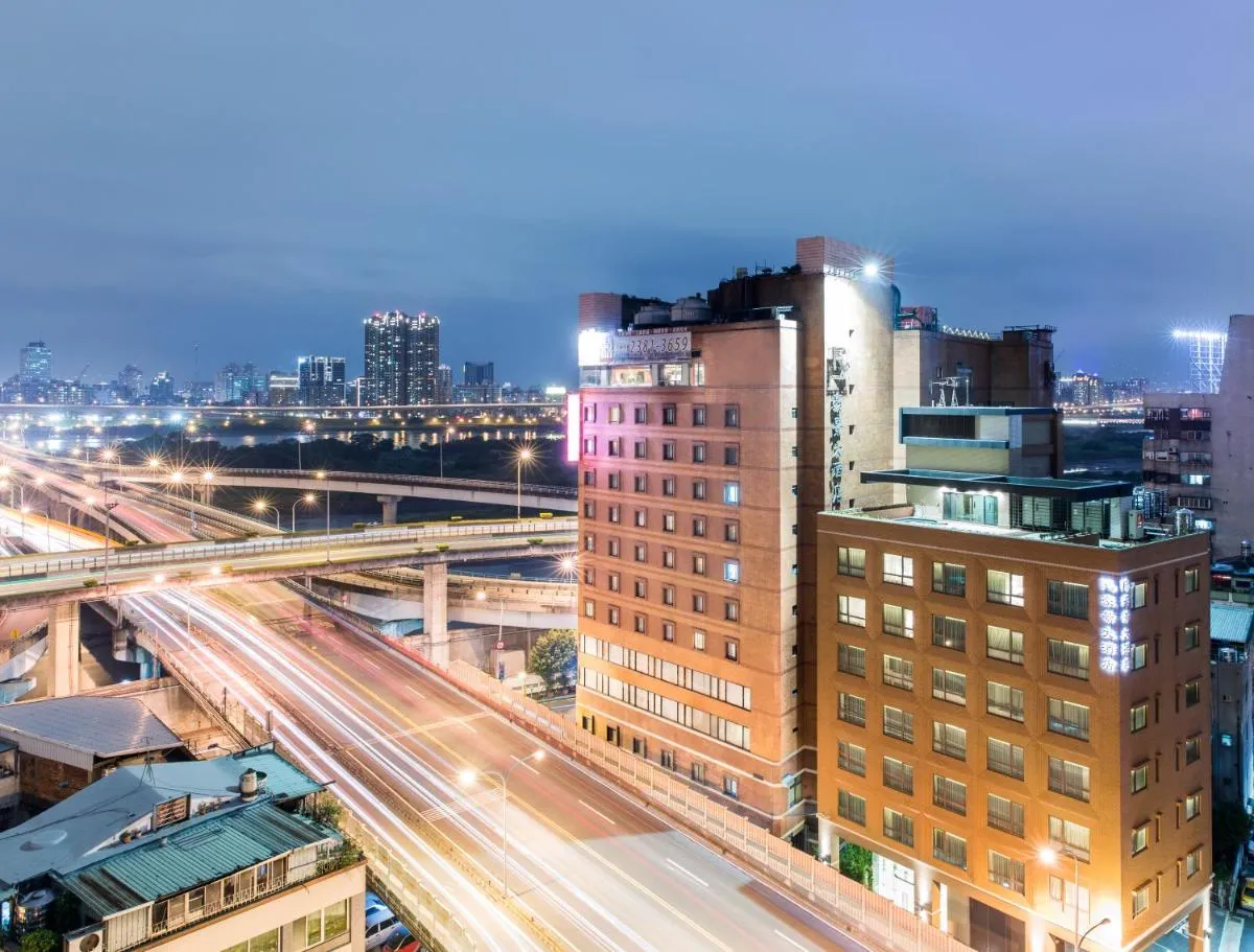 Image 4 of Hotel Riverview Taipei