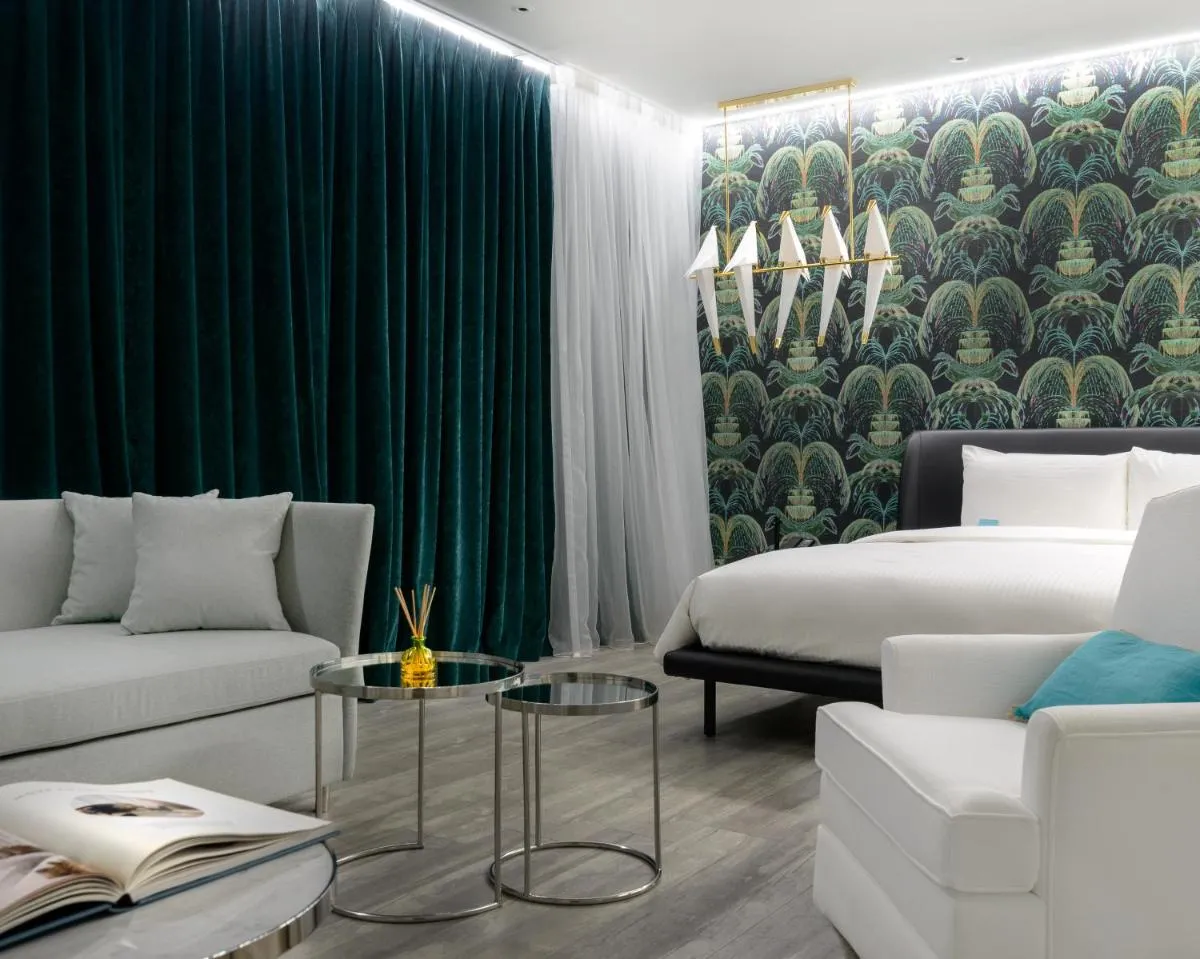 Image 1 of Hotelpoispois