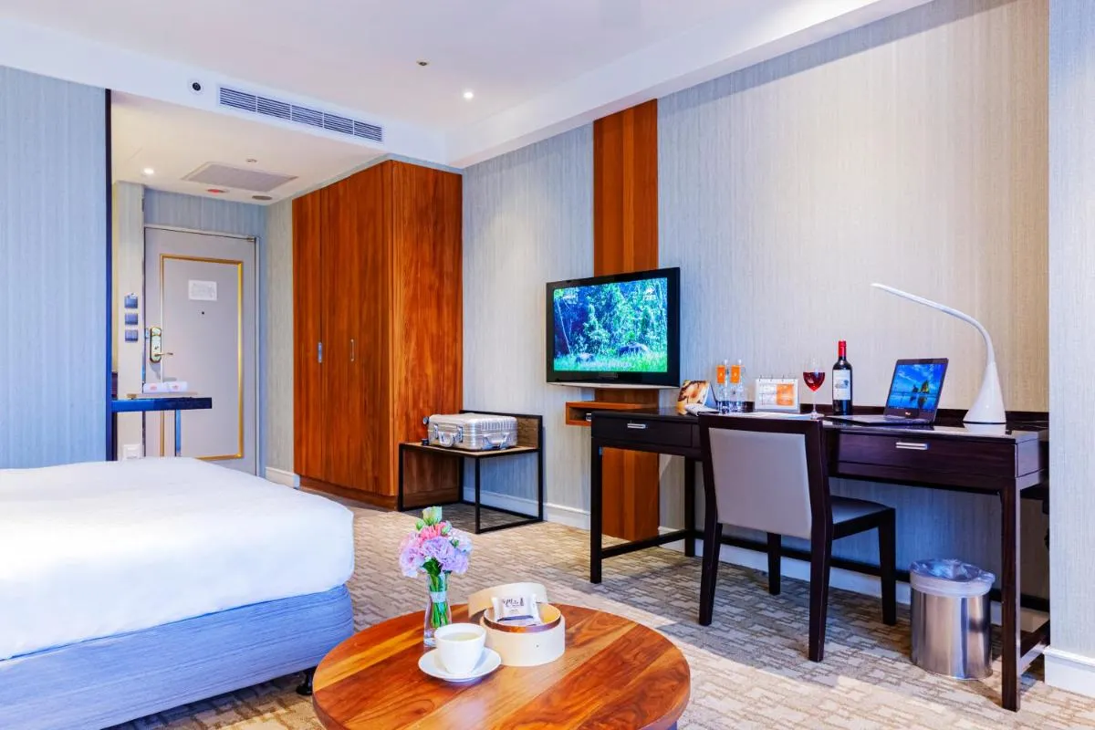 Image 2 of Pacific Business Hotel