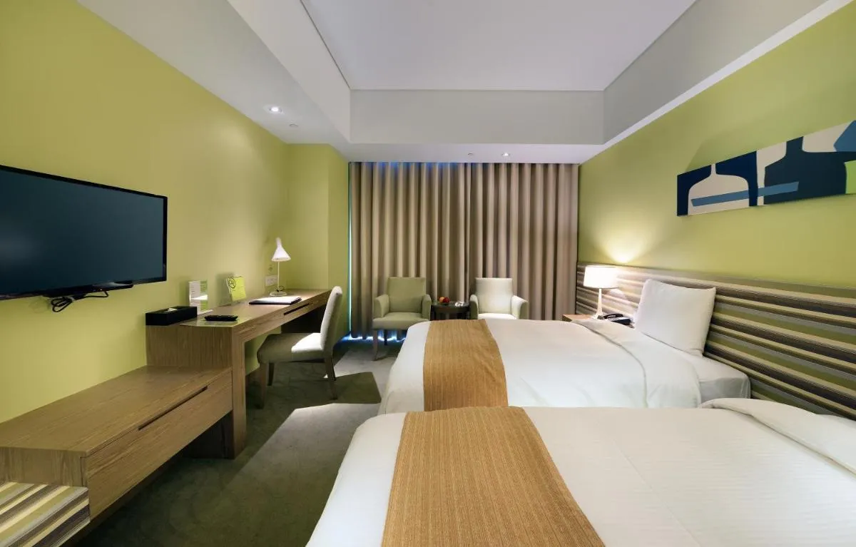 Image 1 of Park City Hotel – Luzhou Taipei