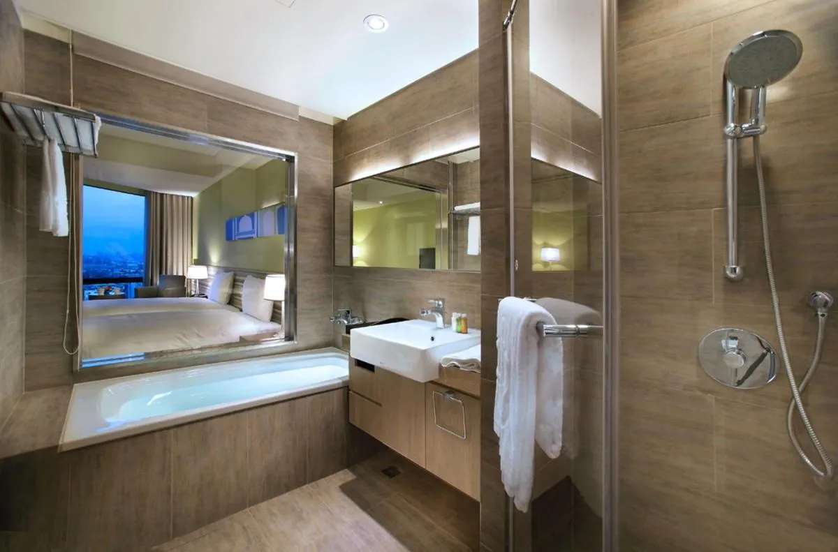 Image 2 of Park City Hotel – Luzhou Taipei