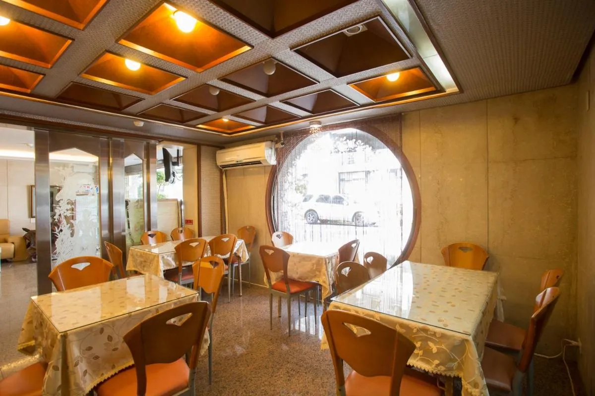 Image 2 of Phoenix Pavilion Hot Spring Hotel