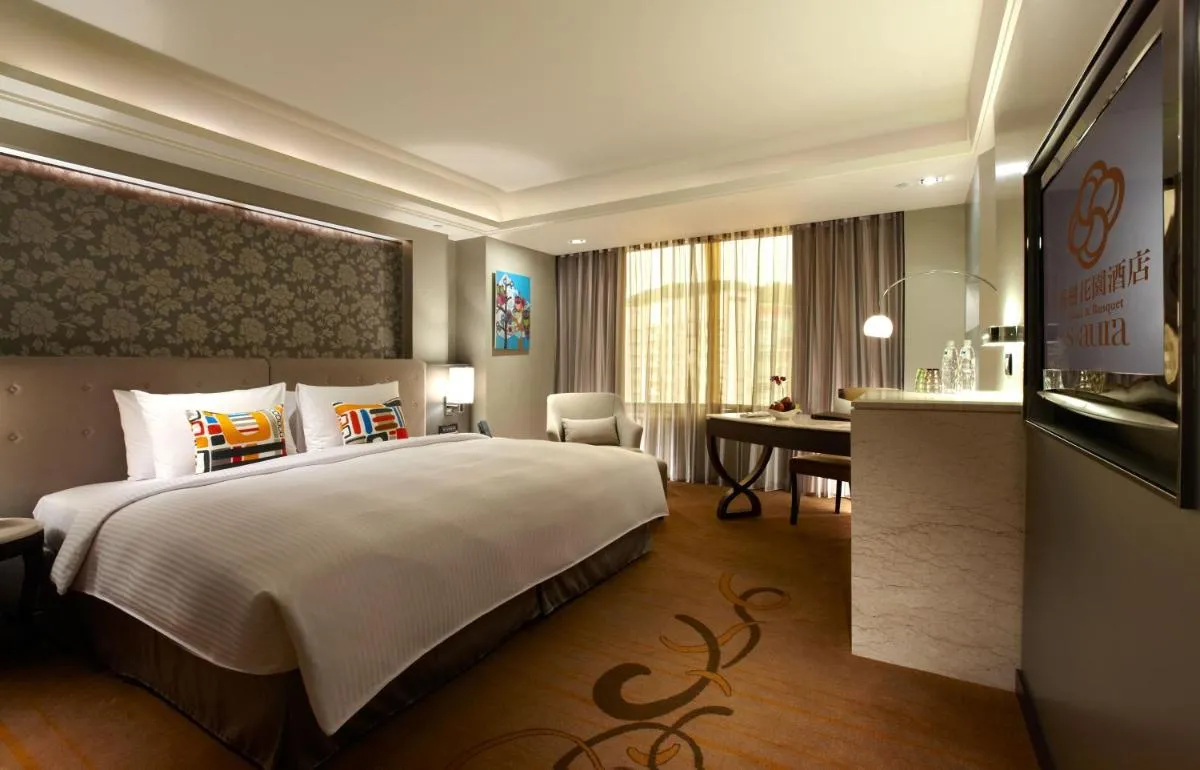 Image 1 of S Aura Hotel