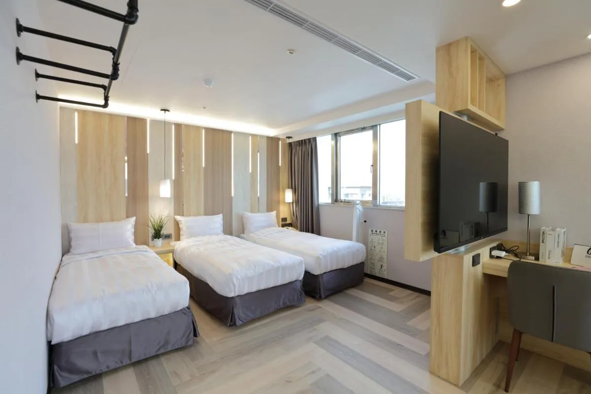 Image 6 of Silken Hotel