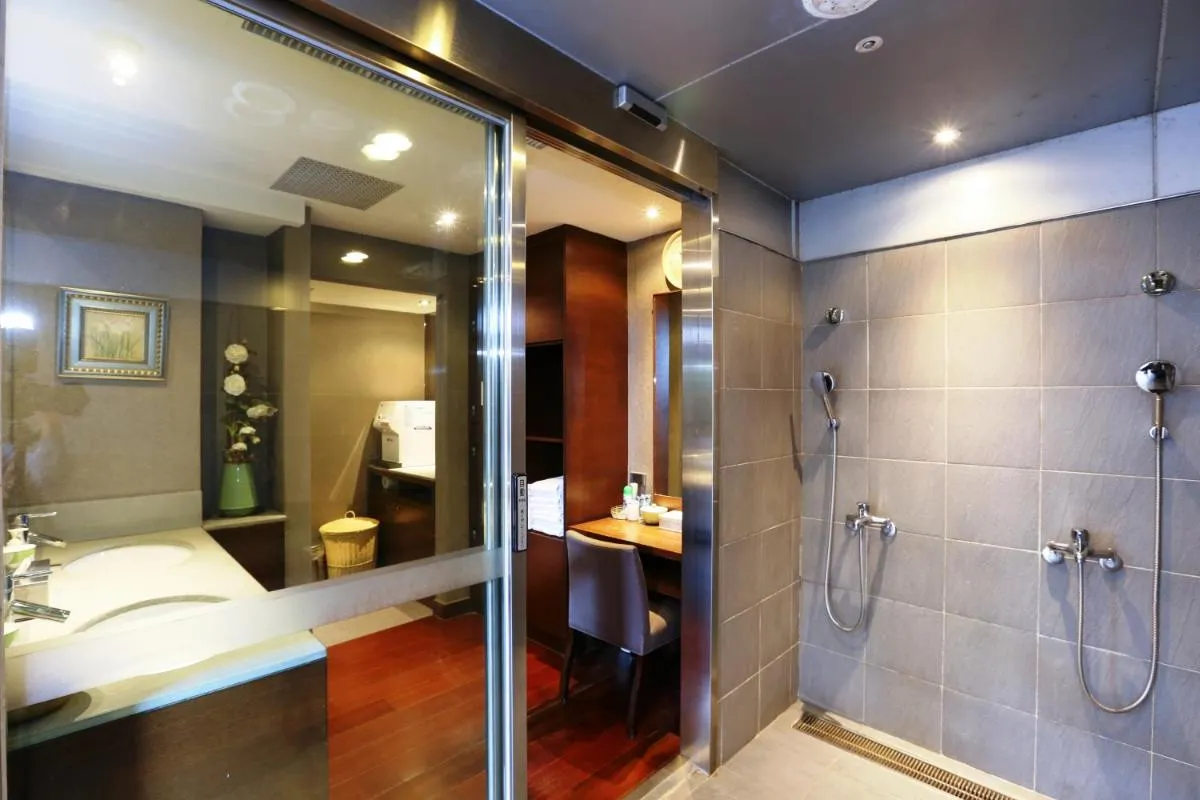 Image 2 of Taipei Fullerton Hotel – South