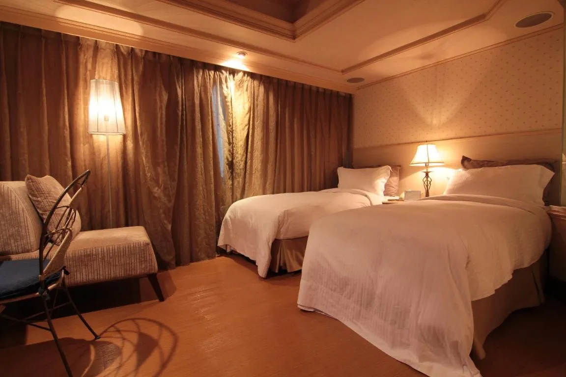 Image of The Moon Hotel