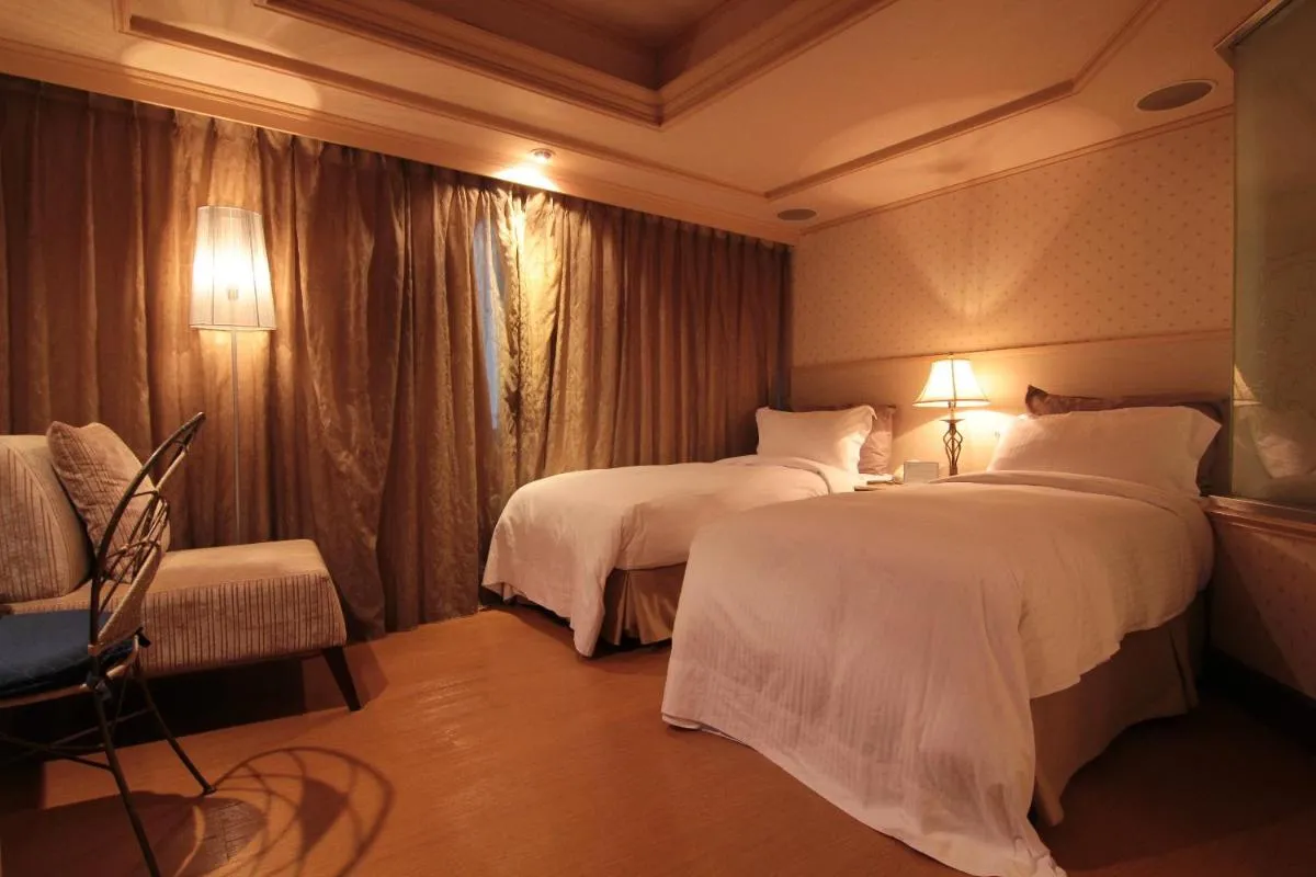 Image 6 of The Moon Hotel