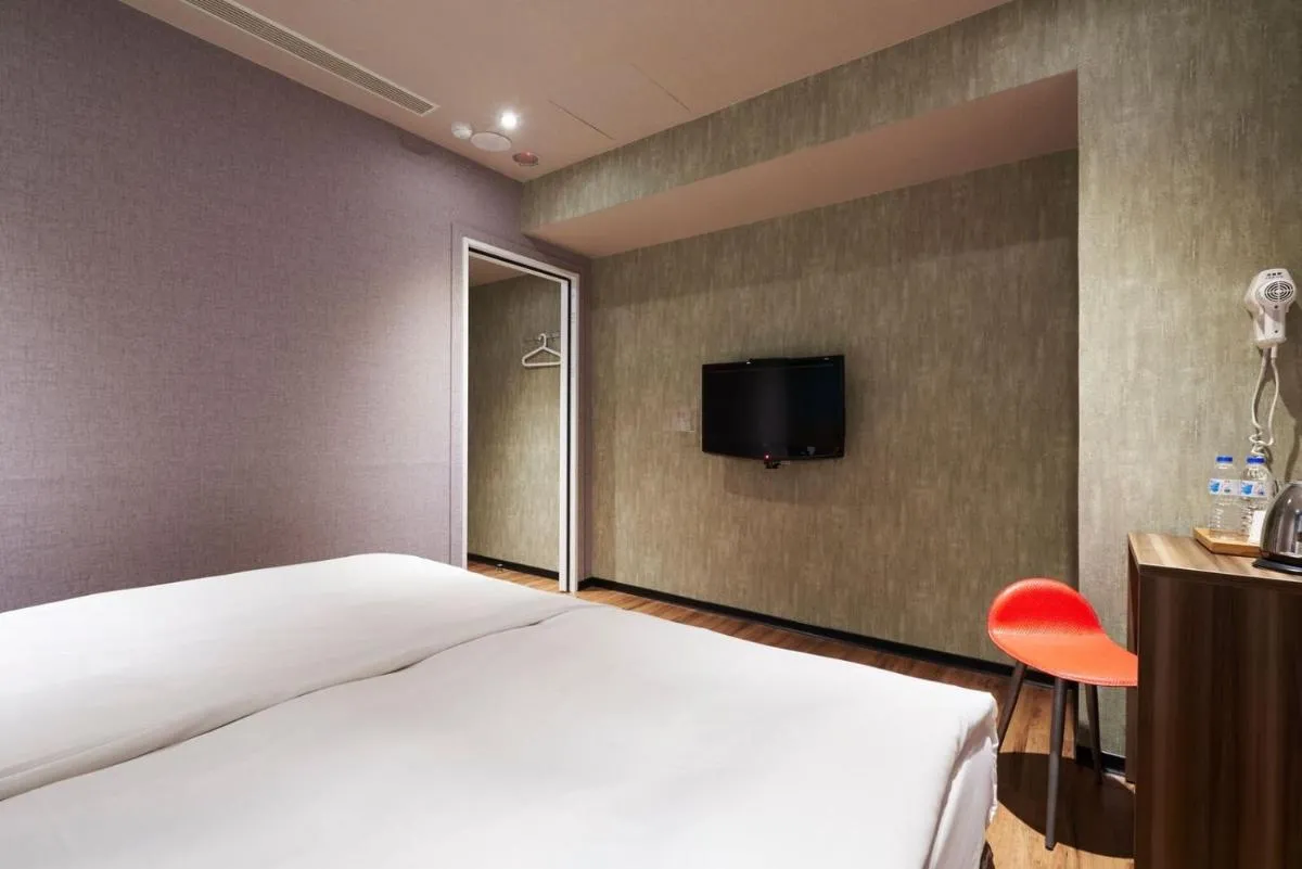 Image 3 of Tomorrow Hotel
