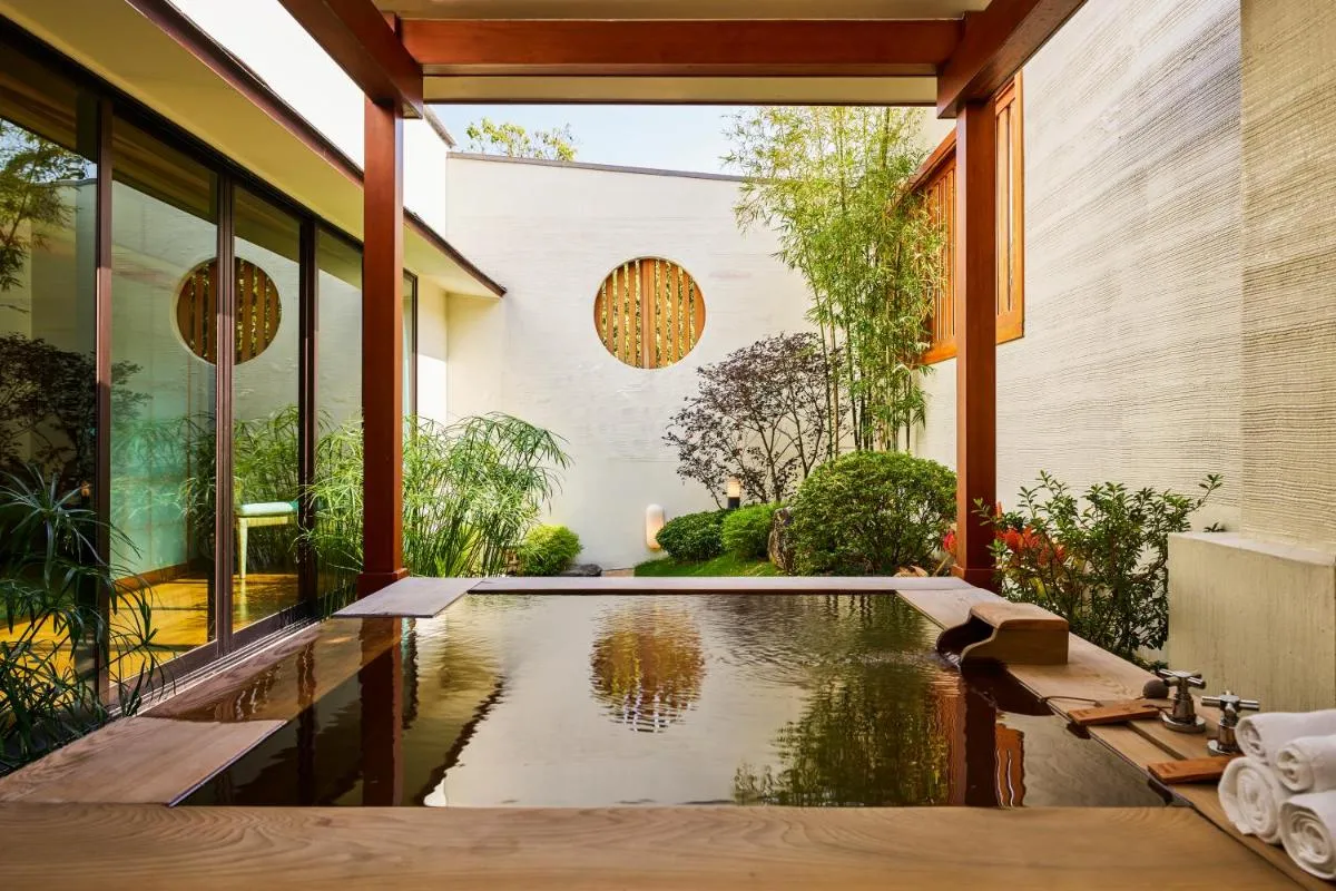 Image 3 of Villa 32 (Guests must be 16+)