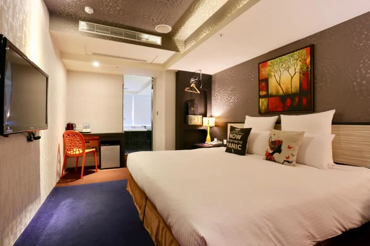 Image 1 of V-one Vogue Hotel