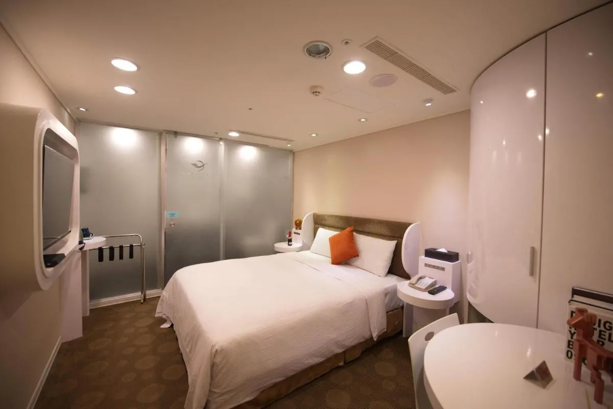 Image 1 of Ximen Airline Hotel